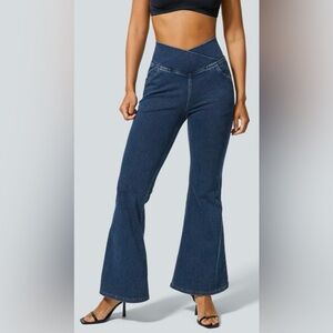 NWT Halara Flex High-Waisted Crossover Pocket Washed Stretchy Flare Jeans
